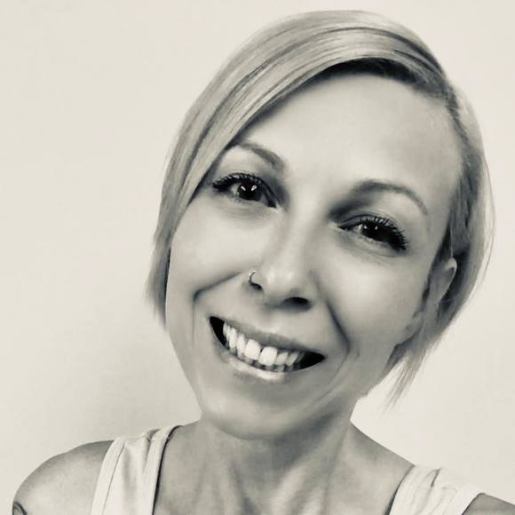 Meet your Posher, Isabelle - Picture 1 of 1